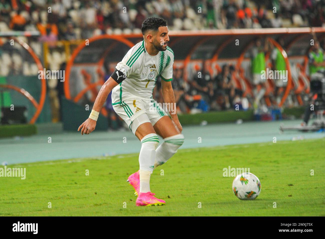 ABIDJAN, COTE D'IVORE - JANUARY 15;  Riyad Mahrez of Algeria during the TotalEnergies Caf Africa Cup of Nations (Afcon 2023) match between Algeria and Stock Photo