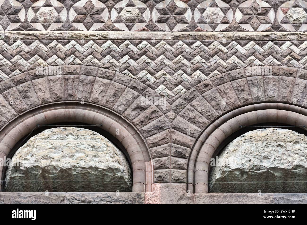 Colomial Atechural Model Colonial architectural features or details in Old City Hall Building ...
