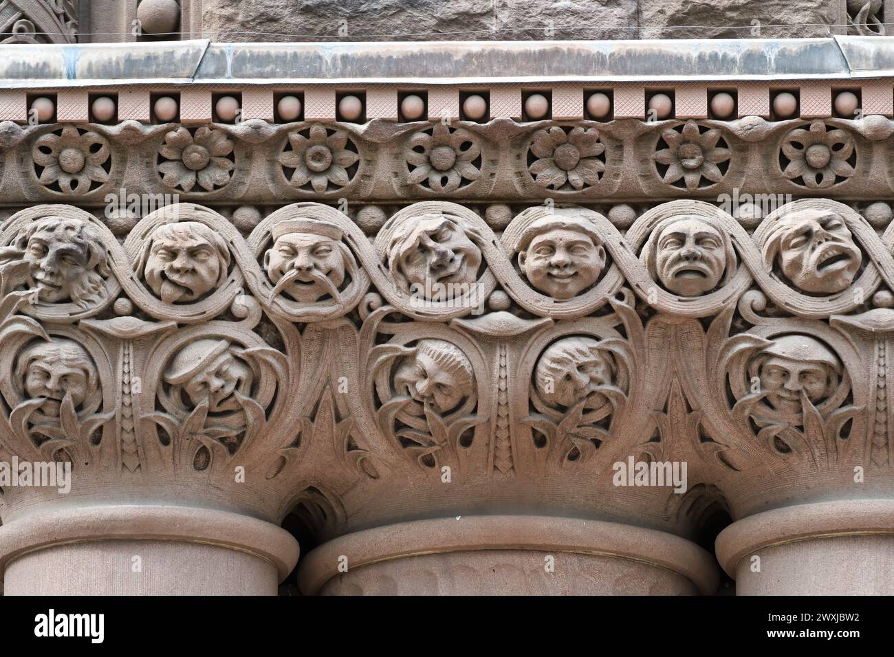 Colomial Atechural Model Colonial architectural features or details in Old City Hall Building ...