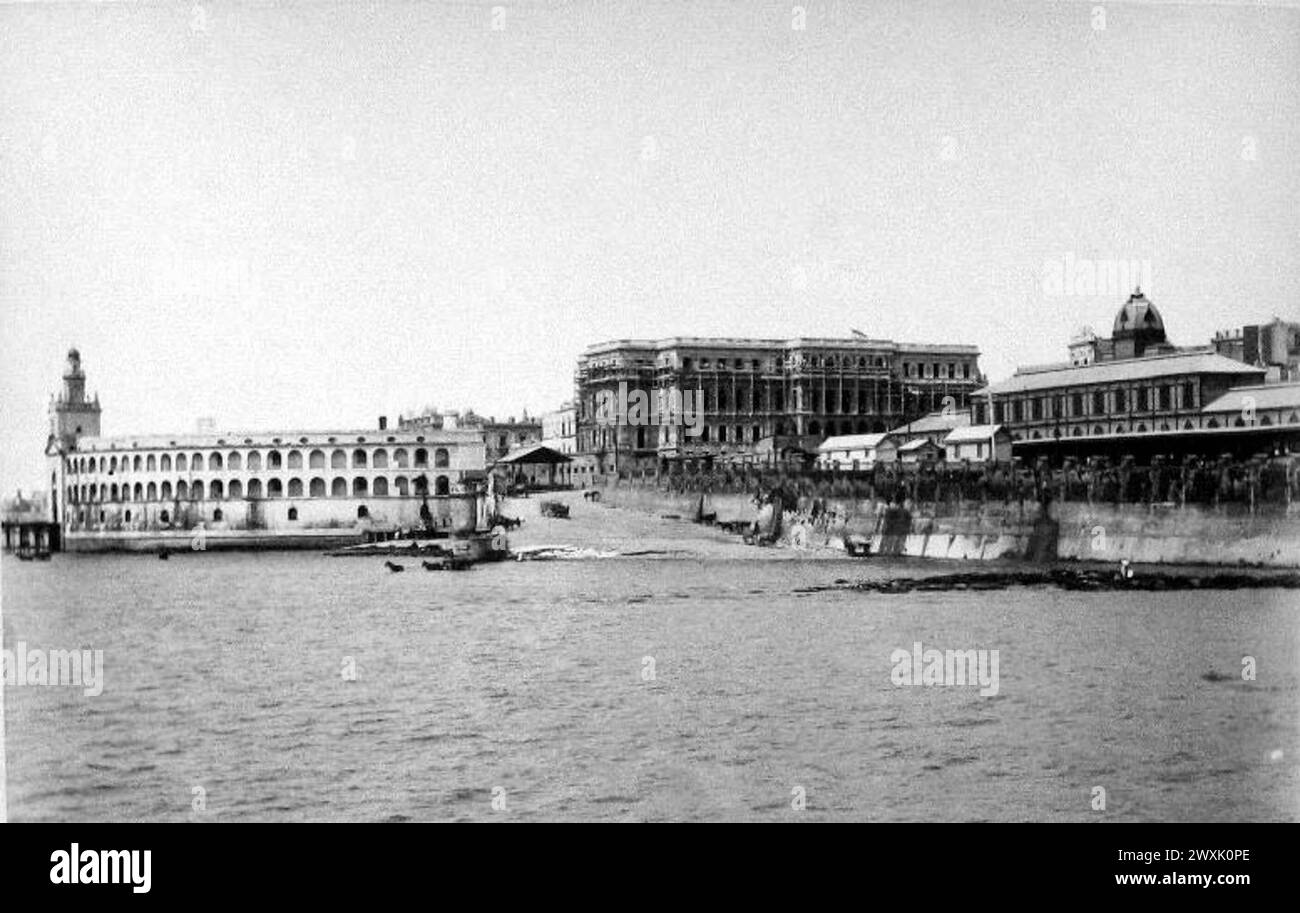 View from the Río de la Plata of the New or Taylor Customs, the Casa Rosada and the Central Station. Stock Photo