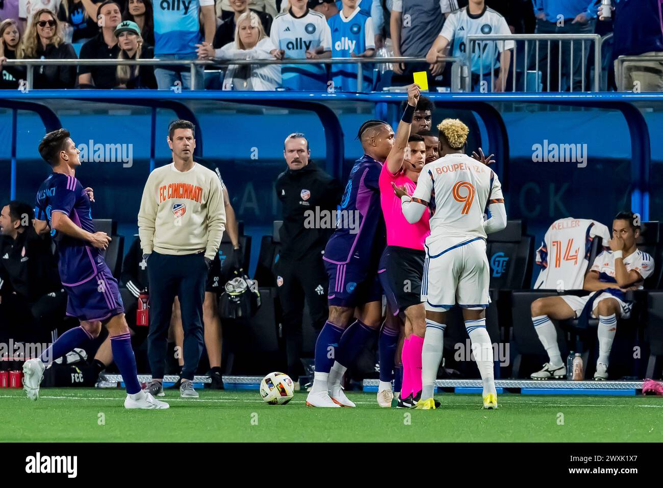 Charlotte, Nc, USA. 30th Mar, 2024. FC Cincinnati Attacker AARON BOUPENDZA receives a yellow card during the Charlotte FC Vs FC Cincinnati match at Bank of America Stadium in Charlotte, NC. The match ends in a 1-1 tie in regulation. (Credit Image: © Walter G Arce Sr Grindstone Medi/ASP) EDITORIAL USAGE ONLY! Not for Commercial USAGE! Stock Photo