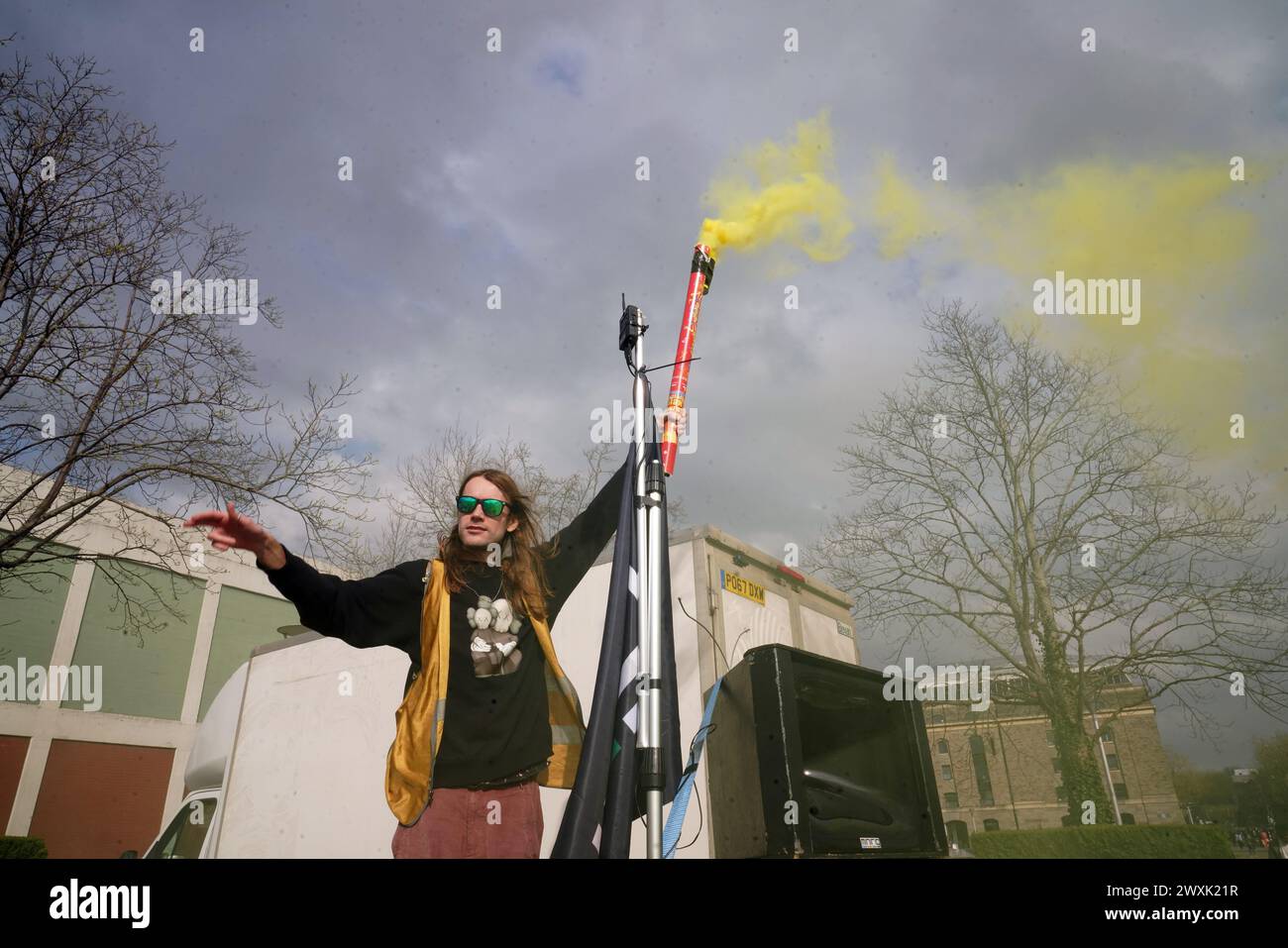 bristol-31st-march-2023-uk-drum-bass-on-the-bike-thousands-of