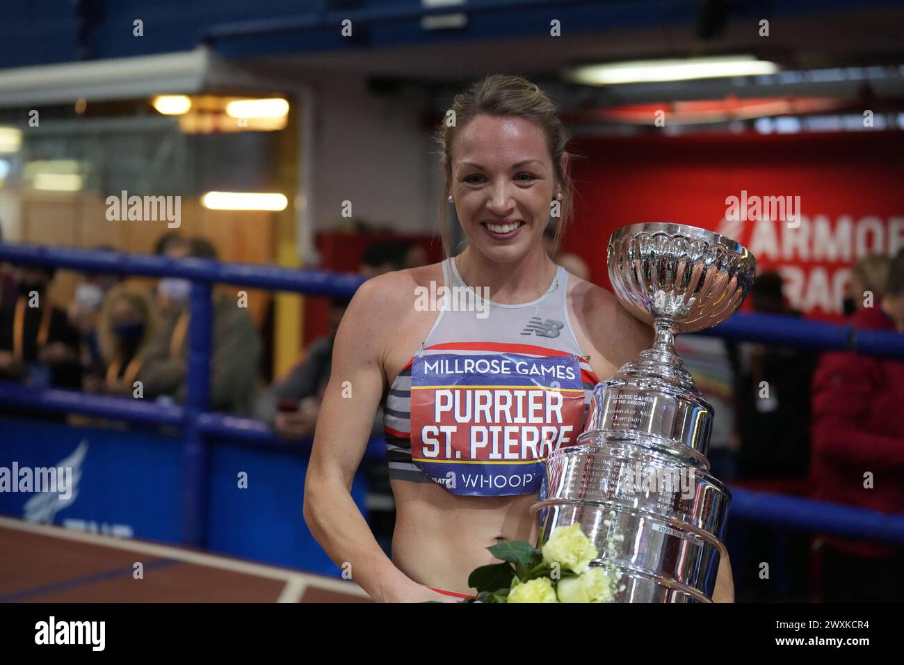 Ellie St Pierre Elinor Purrier aka Ellie St. Pierre (USA) poses after winning the women