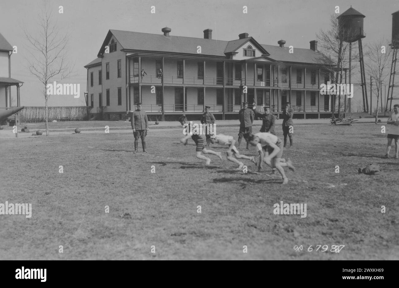 Field Meet, Fort Washington, MD. 100 yard Dash between 1st and 2nd companies, C.A.C  ca. 1920 Stock Photo