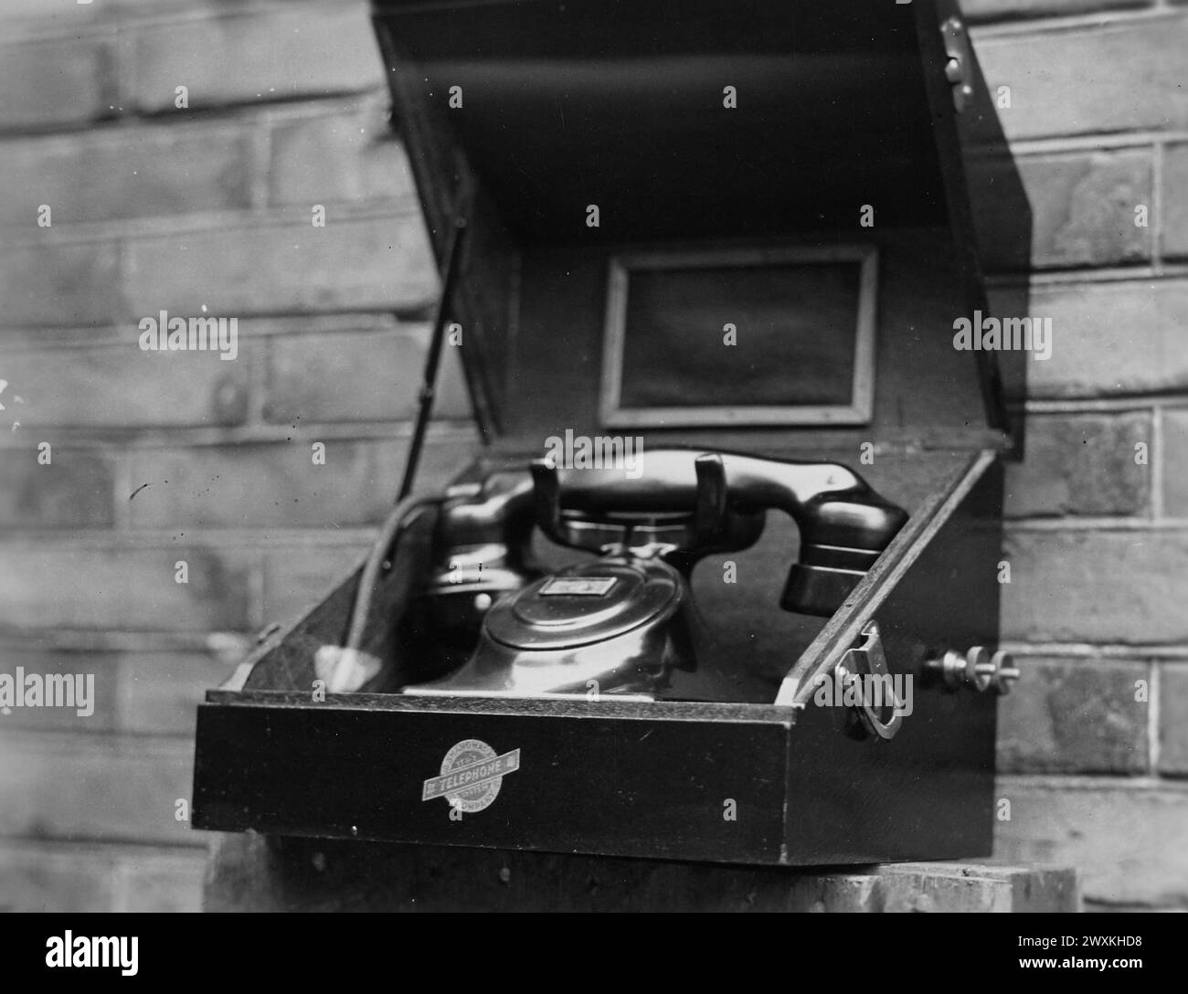 shanghai-telephone-company-black-and-white-stock-photos-images-alamy