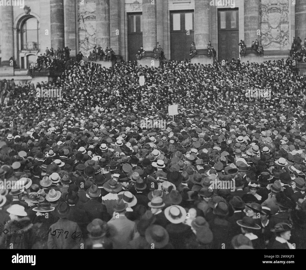 Crowds in front of Reichstag being addressed during demonstration against Peace Terms. Berlin, Germany ca. May 12, 1919 Stock Photo