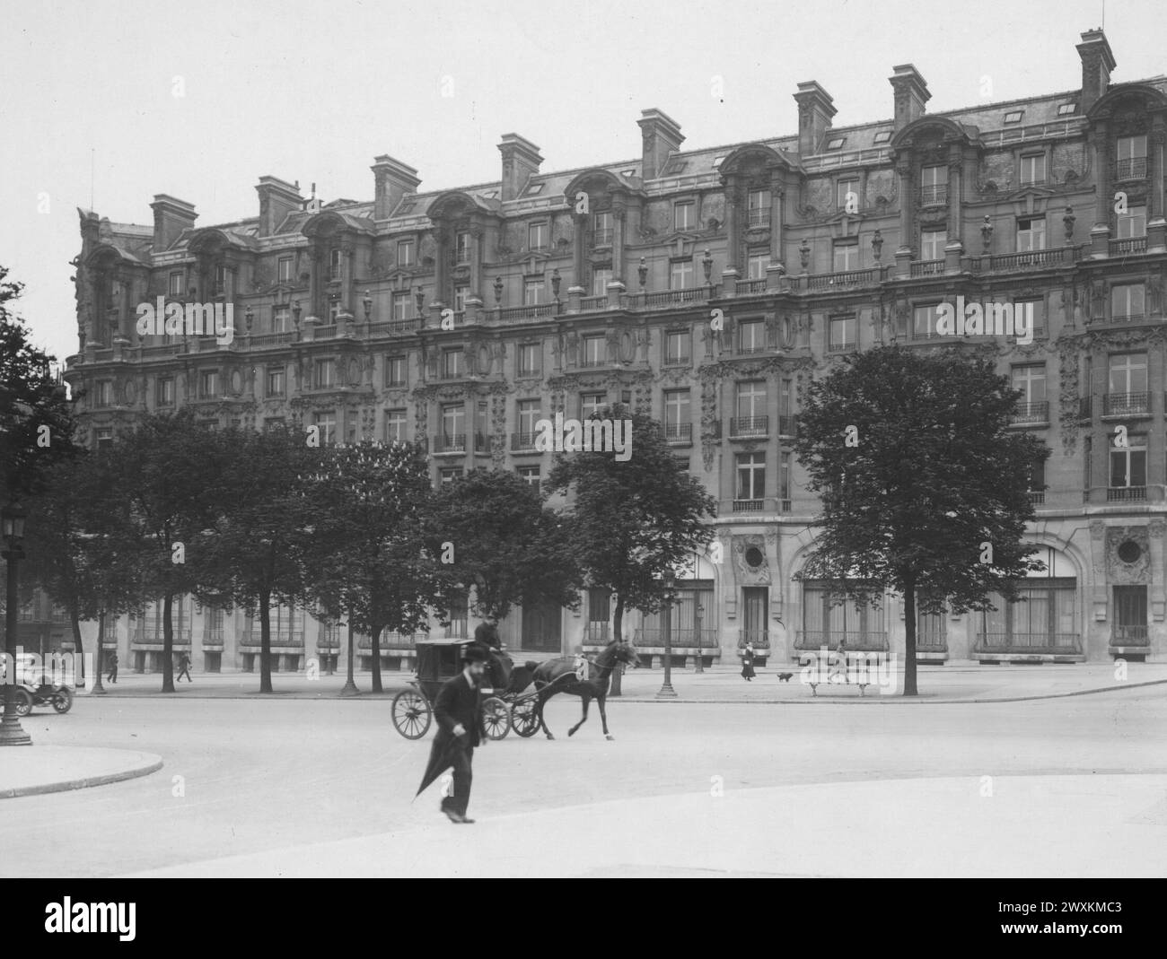 Elysee Palace Hotel, front view from the Avenue des Champs Elysees, Paris France ca. 1918 Stock Photo