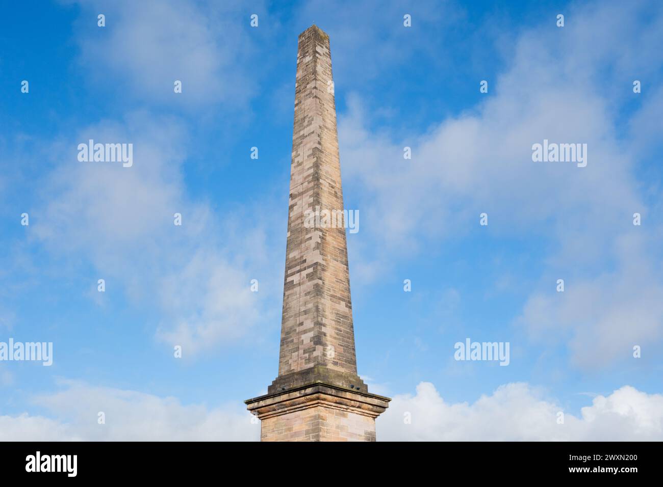 Glasgow Scotland: 12th Feb 2024: Nelson Monument blue sky sunny day Stock Photo
