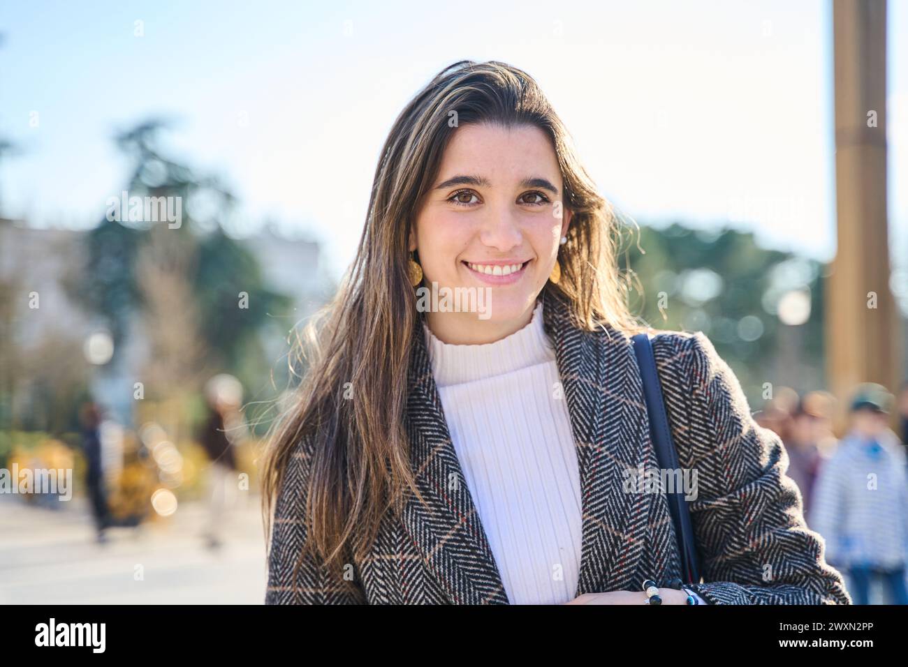Big bright white smile headshot with a beautiful brunette woman sincere ...