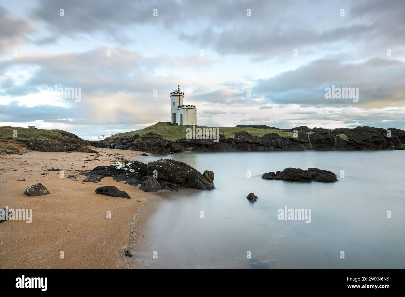 Elie Ness Lighthouse, Ruby Bay, Elie, Fife, Scotland, UK Stock Photo