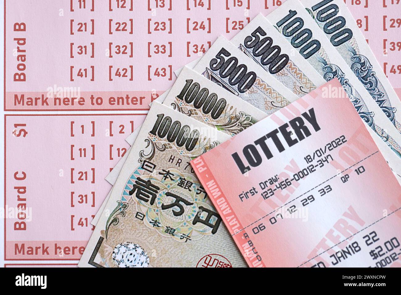 Japanese Raffle Ball Japan red check table hi-res stock photography and images - Alamy