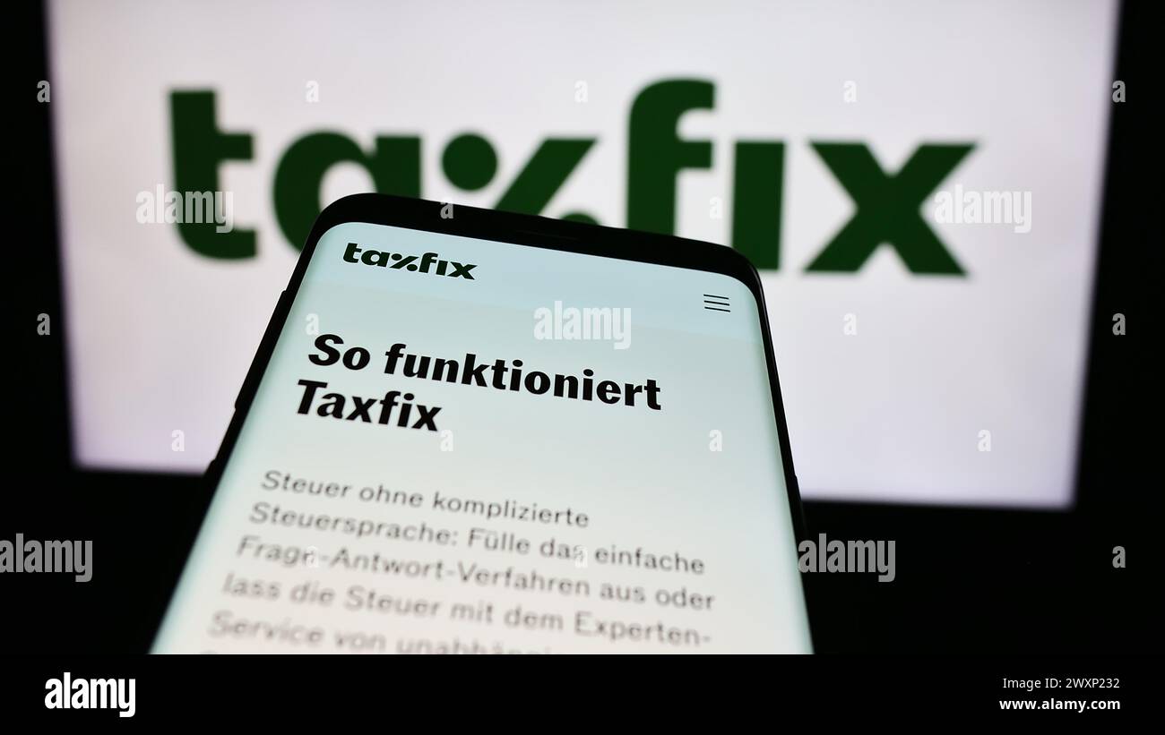 Tax app features hires stock photography and images Alamy