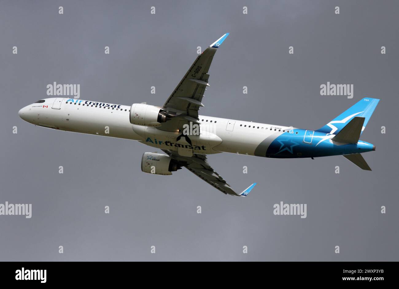 An Airbus A321Neo of Air Transat departing London Gatwick Airport Stock Photo