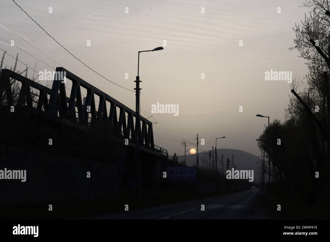 Budapest, Hungary. 01st Apr, 2024. Saharan dust dangerously high aerosol particles throughout the country, The Danube bank in Rome is almost extinct. Credit: Ilona Barna BIPHOTONEWS/Alamy Live News Stock Photo