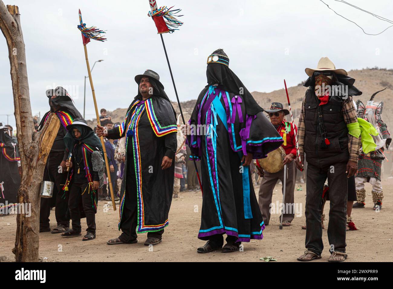 HERMOSILLO, MEXICO - MARCH 30: Leaders of the Yaqui and Mayo trubu lead the ceremony in the Los Naranjos neighborhood, during holy week celebrations on March 30, 2024 in Hermosillo, Mexico.  (Photo by Luis Gutierrez/Norte Photo) Stock Photo