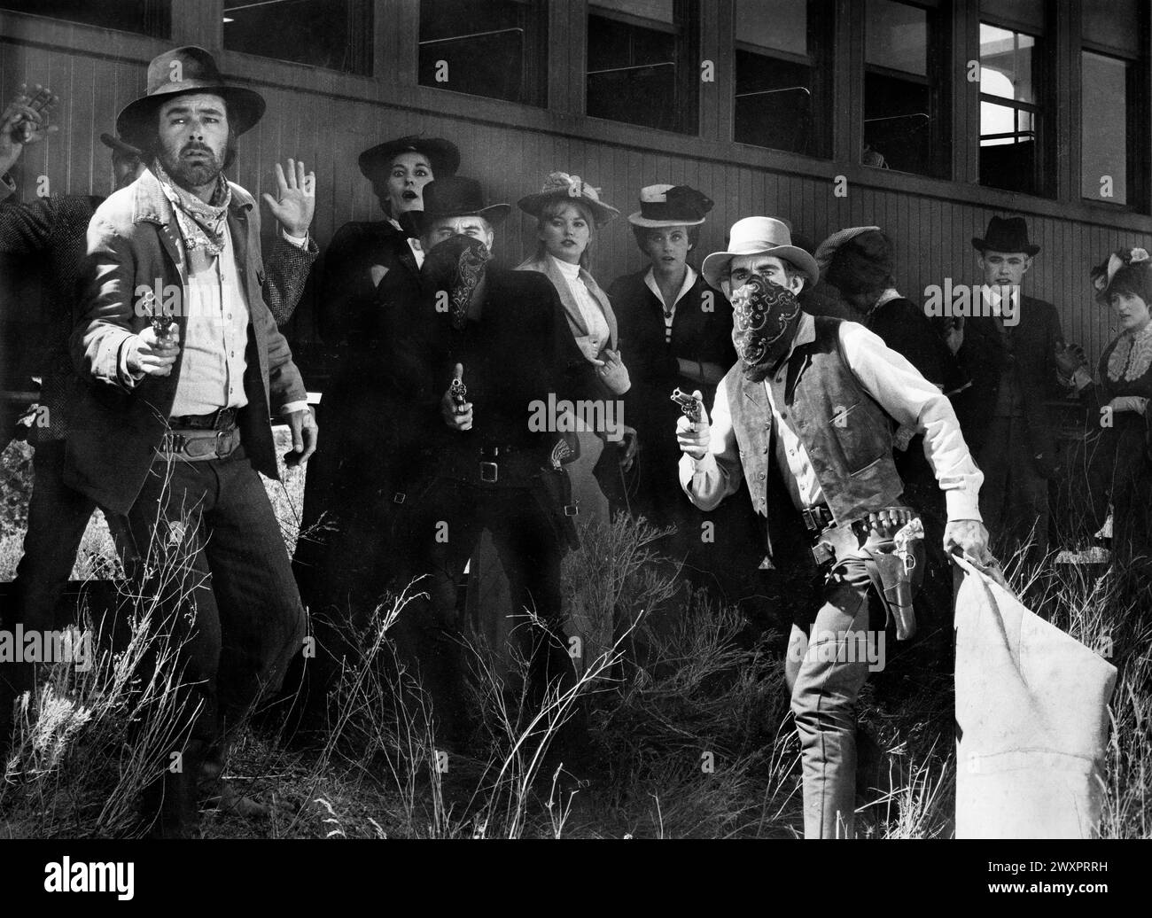 Dave Dunlop (left with handgun), on-set of the film, 'Butch Cassidy And The Sundance Kid', 20th Century-Fox, 1969 Stock Photo