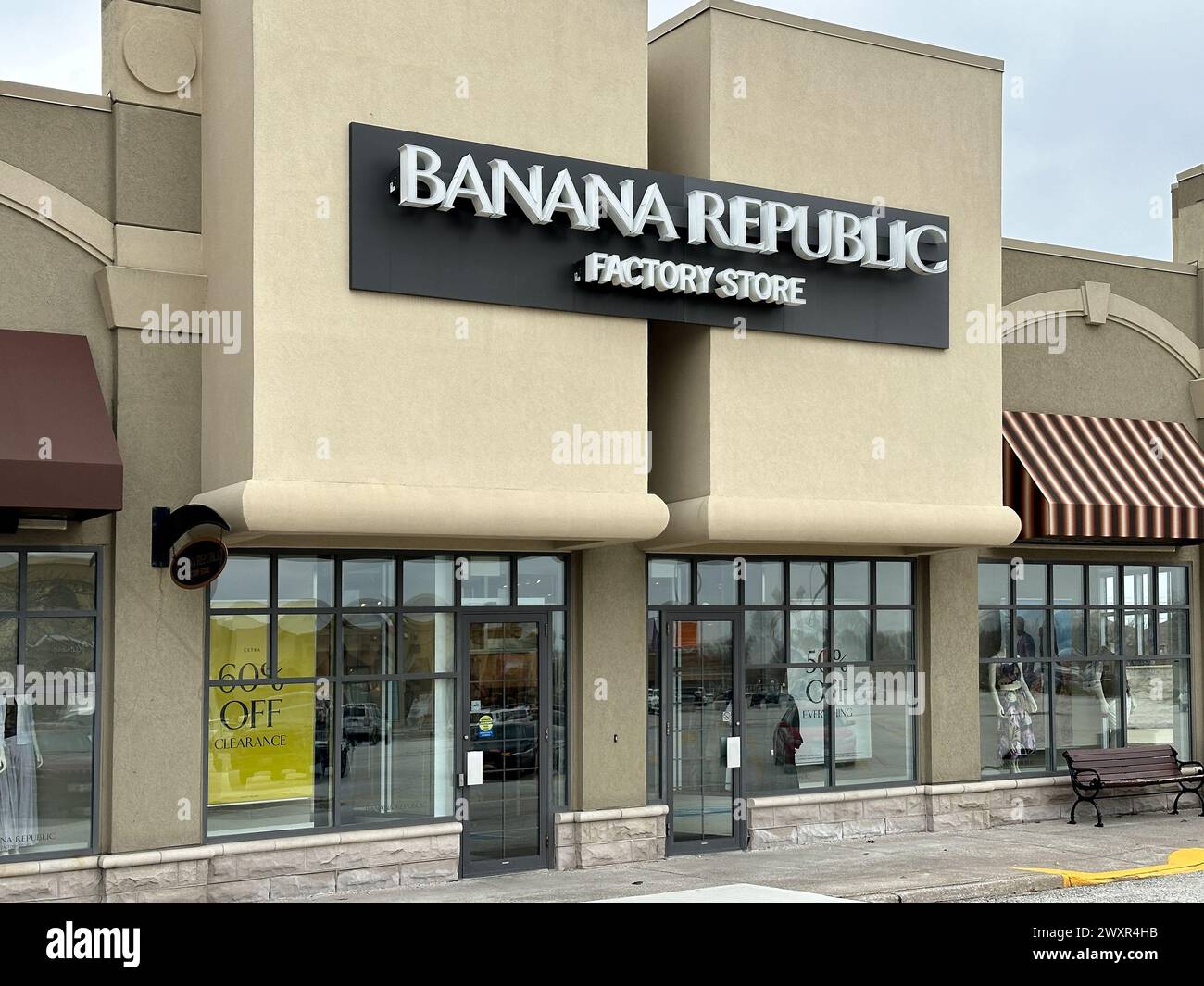 Banana republic sign hi-res stock photography and images - Alamy