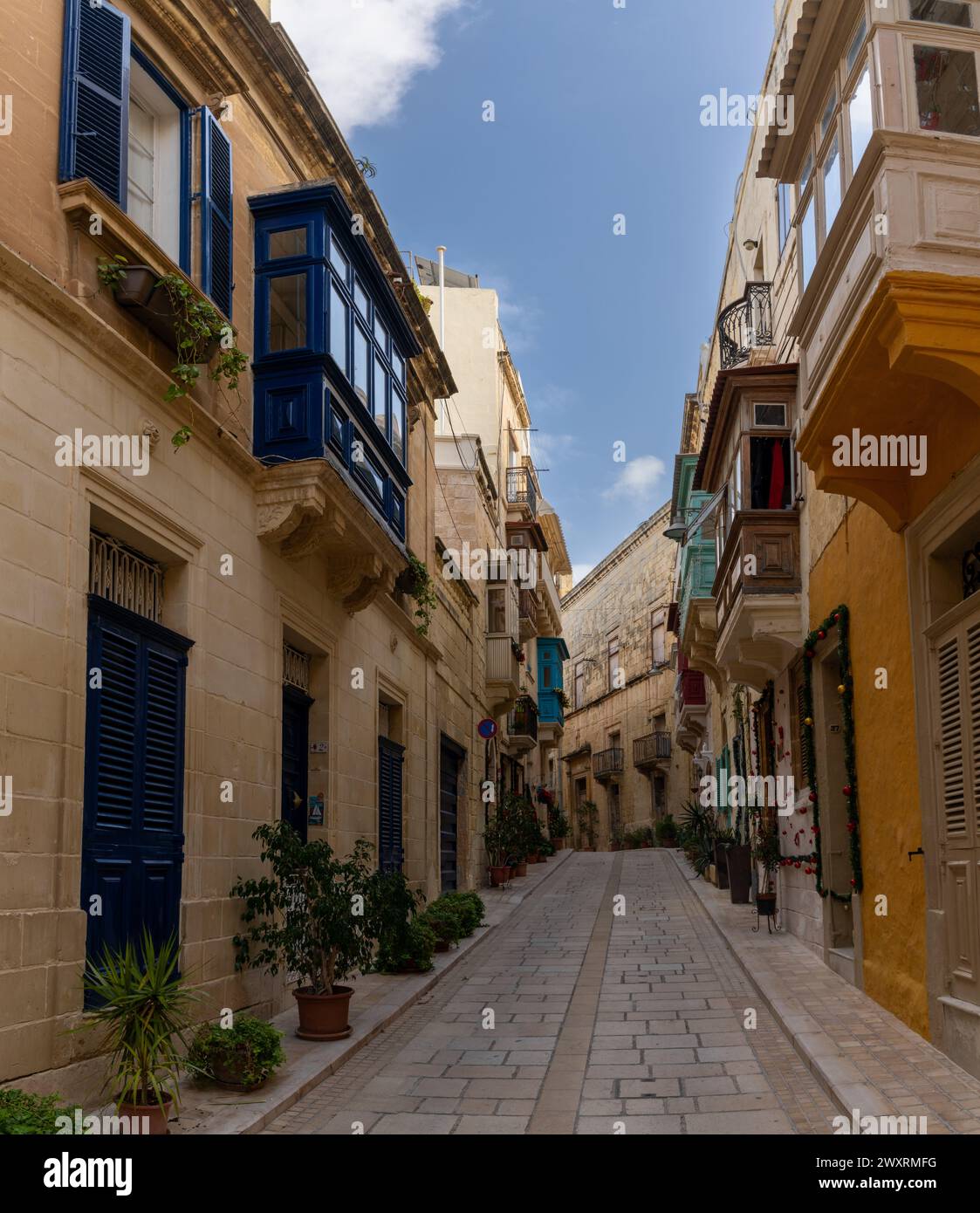 Valletta, Malta - 23 December, 2023: idyllic picturesque city street in downtown Birgu in the Three Cities of Valletta Stock Photo