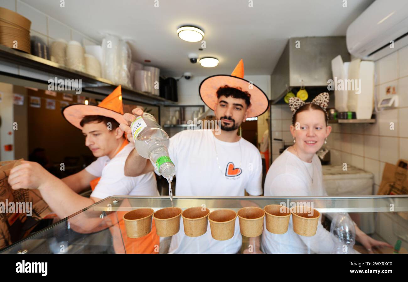 Hummus gingi hi-res stock photography and images - Alamy