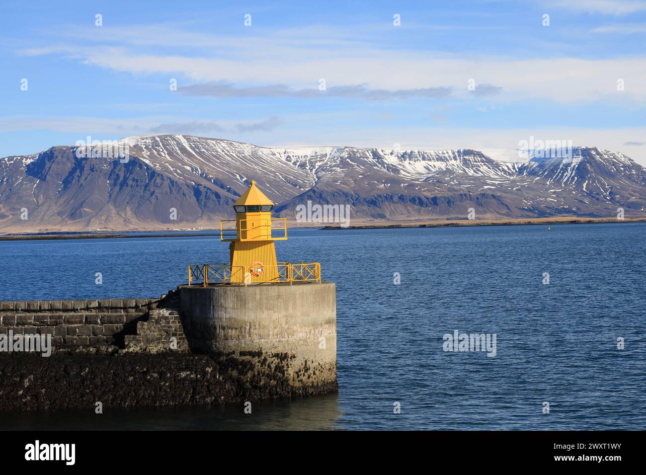 Whale watching experience hi-res stock photography and images - Alamy