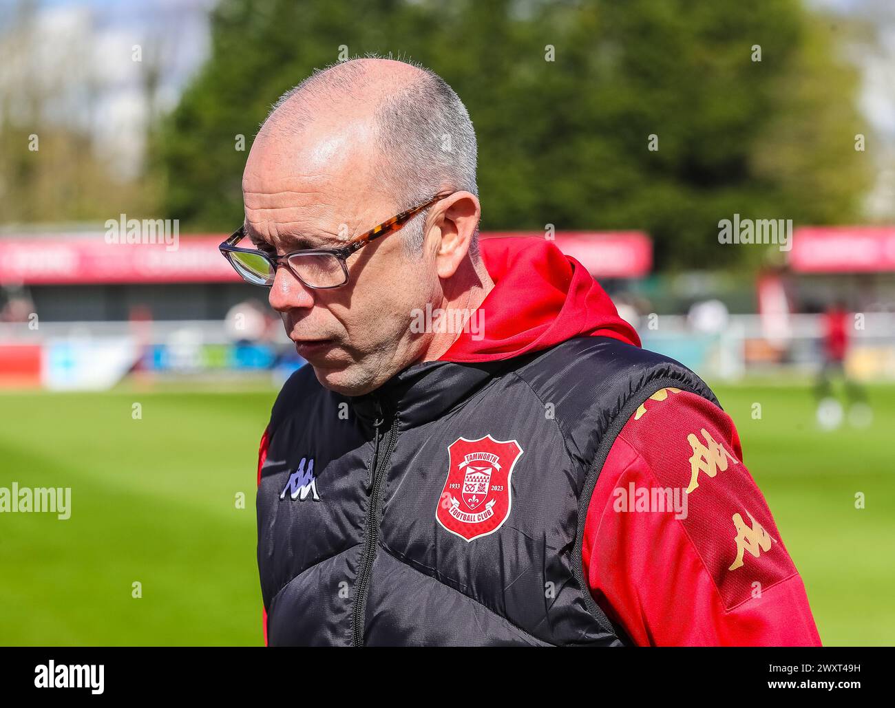 Tamworth manager Andy Peaks before the match against Brackley Town FC in the Vanarama National League North. Stock Photo