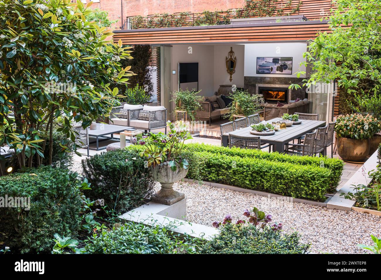 Garden terrace of Chelsea townhouse, West London, UK Stock Photo - Alamy