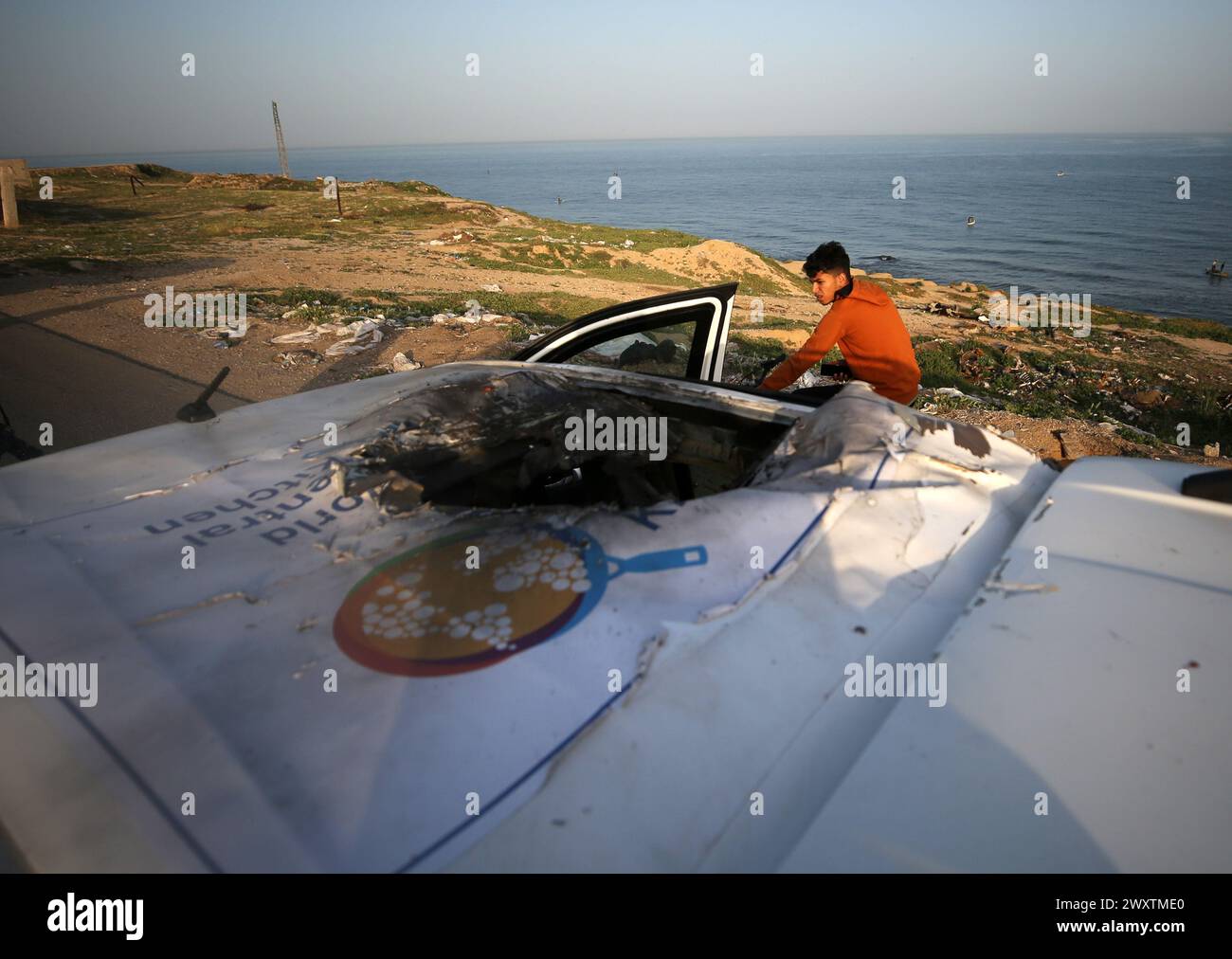 Palestine world central kitchen hi-res stock photography and images - Alamy