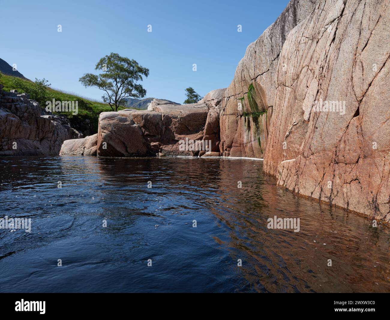 Highland Rocks Etive granite hi-res stock photography and images - Alamy