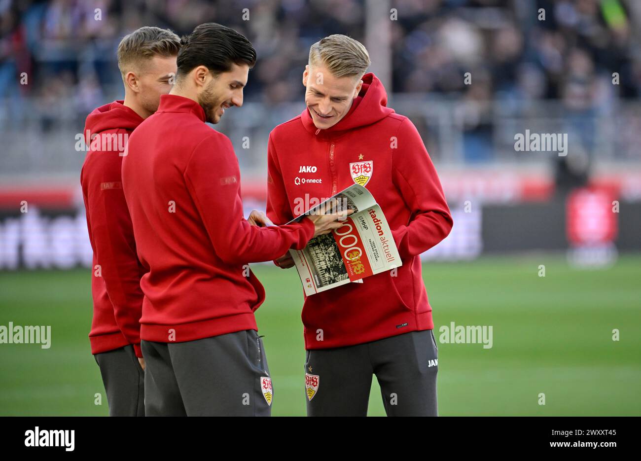 Chris Fuehrich VfB Stuttgart (27) Maximilian Mittelstaedt VfB Stuttgart ...