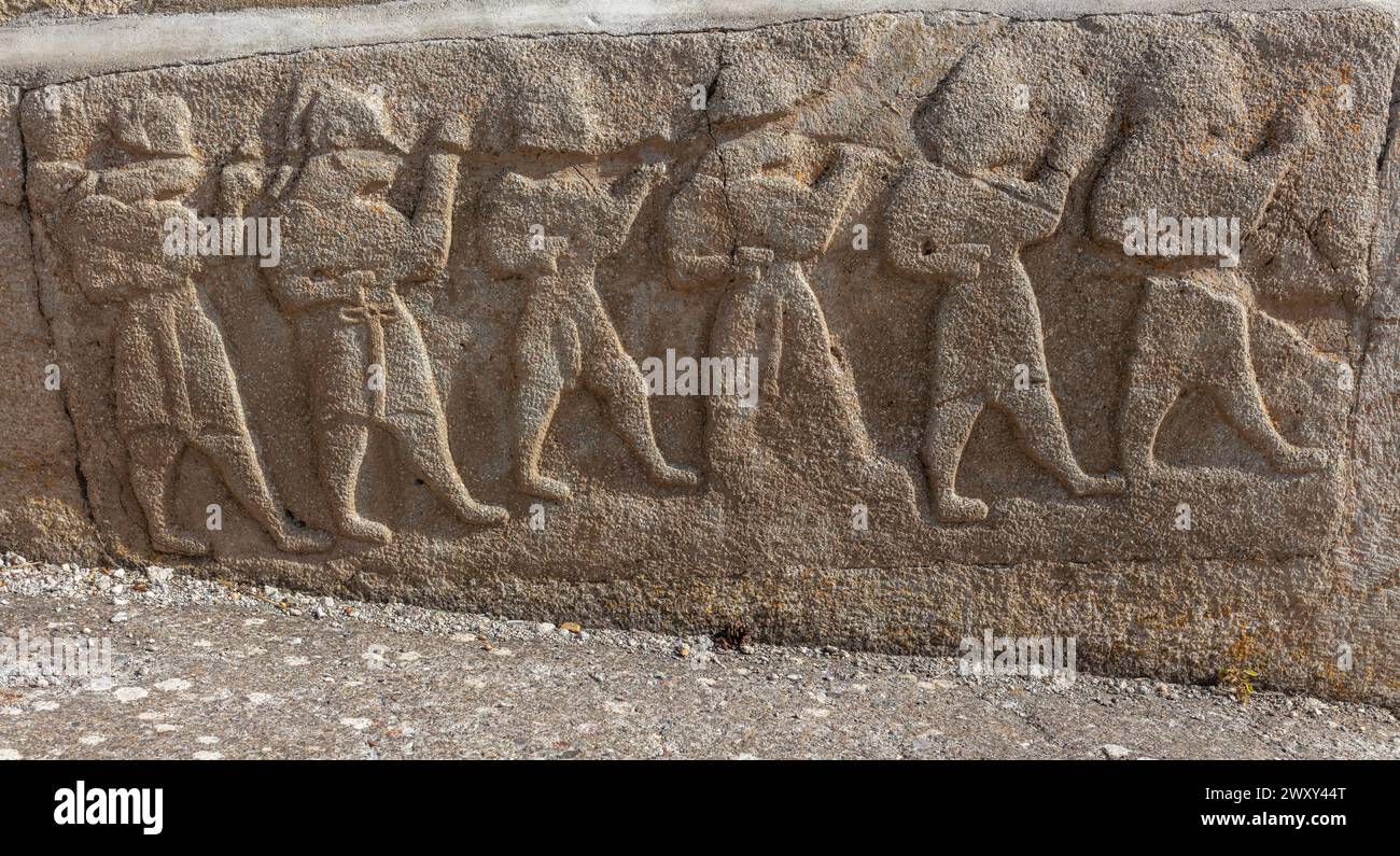 Alacahoyuk archaeological site hi-res stock photography and images - Alamy