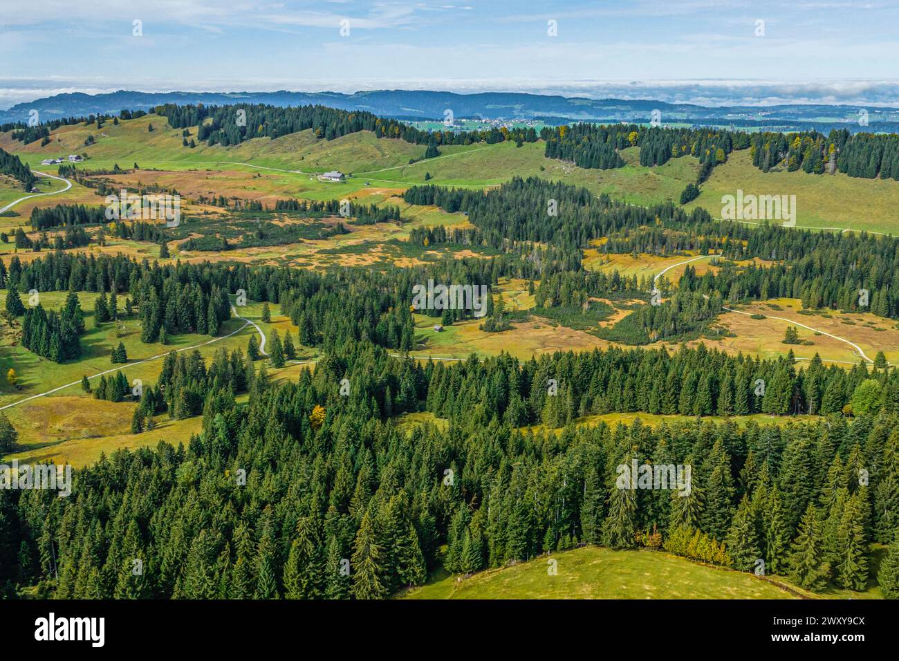 Autumnal view of the idyllic alpine valley around the Hubertushaus at the Hochhäderich Stock Photo