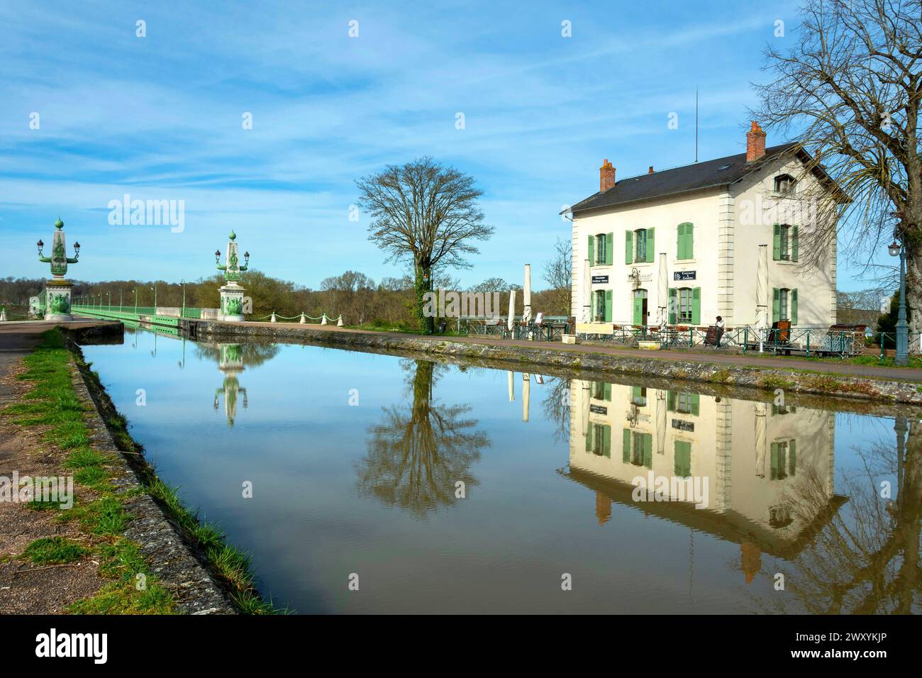 Briare, Canal bridge built by Gustave Eiffel, lateral canal to the Loire above the Loire river , Loiret department, Centre-Val de Loire, France Stock Photo