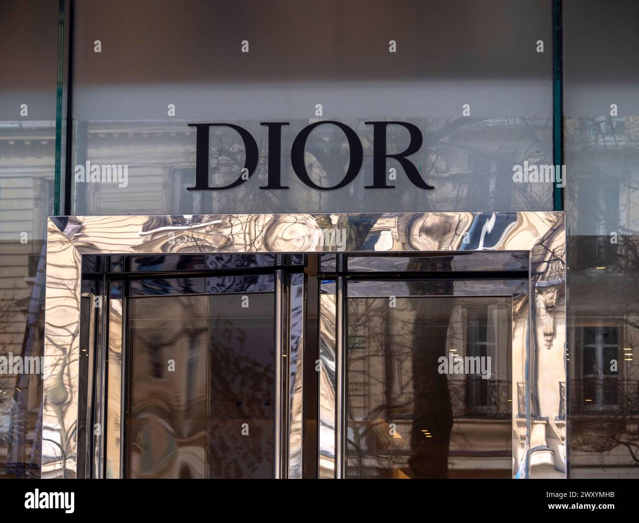 Paris 8e arrondissement. Dior shop on the champs Elysees avenue. Ile de France. France. Europe Stock Photo