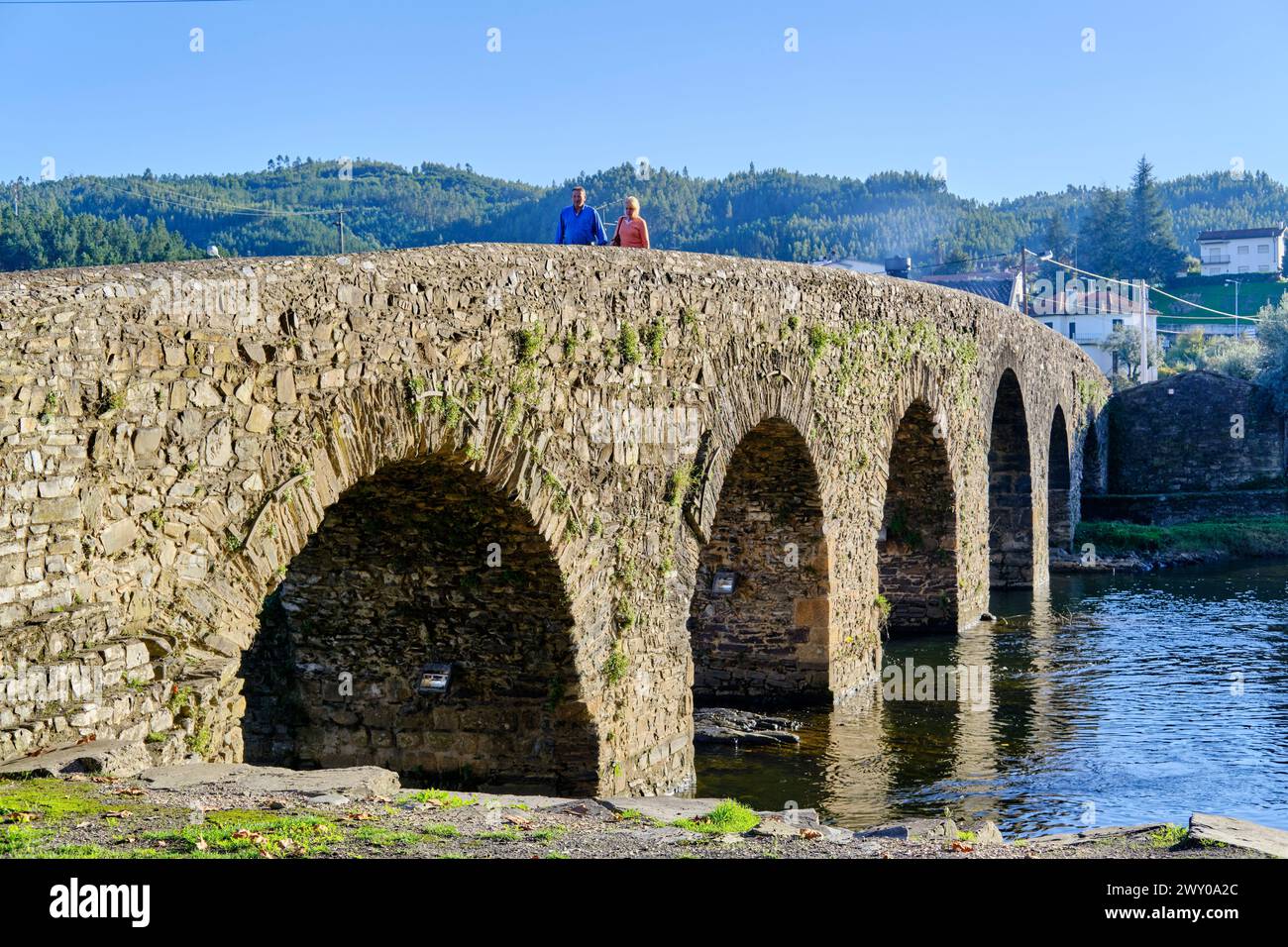 Ponte da Carvalha (Carvalha bridge), 17th century, crossing the Sertã brook. Beira Baixa, Portugal Stock Photo