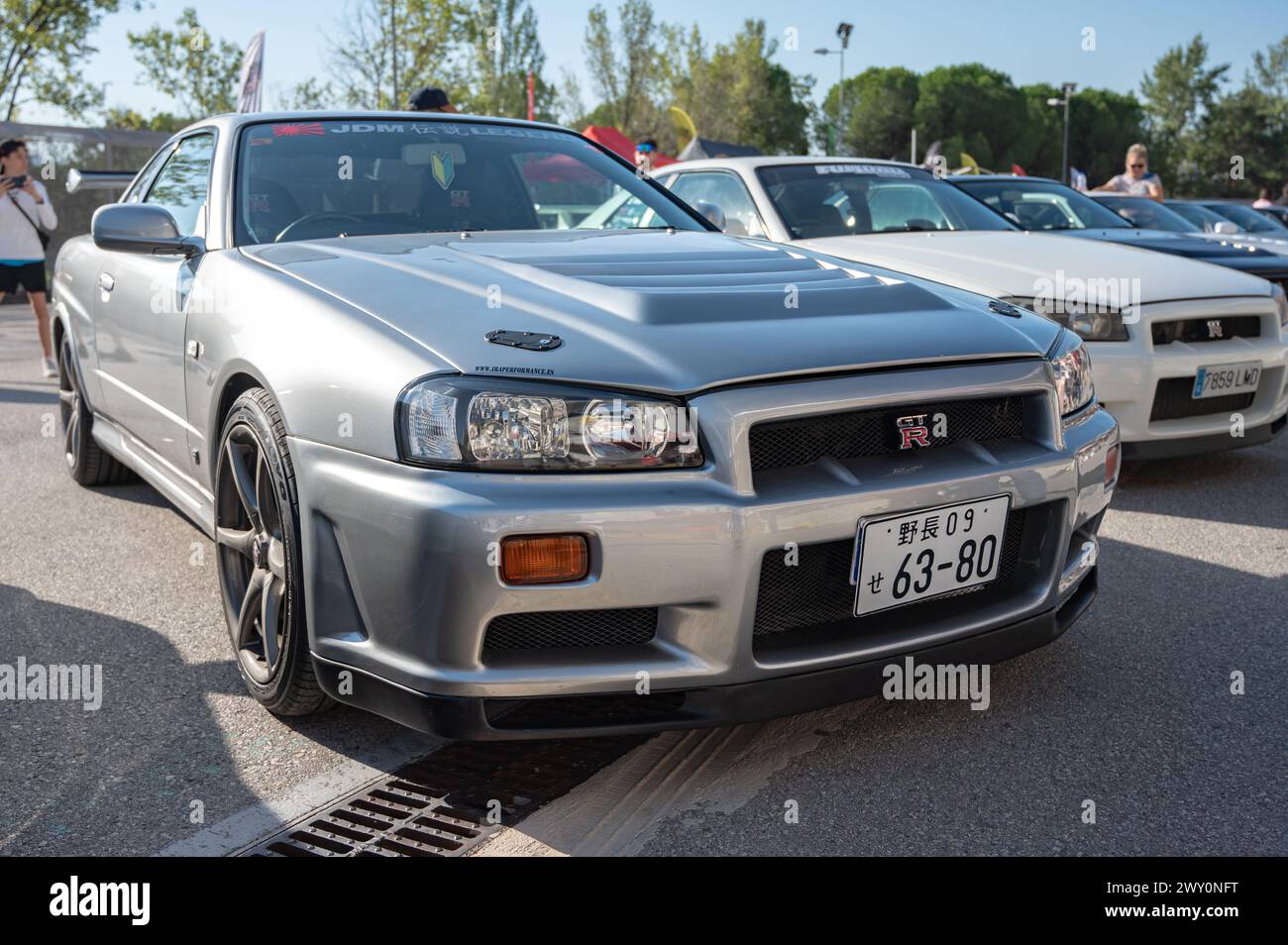 Nissan gt r skyline 2002 hi-res stock photography and images