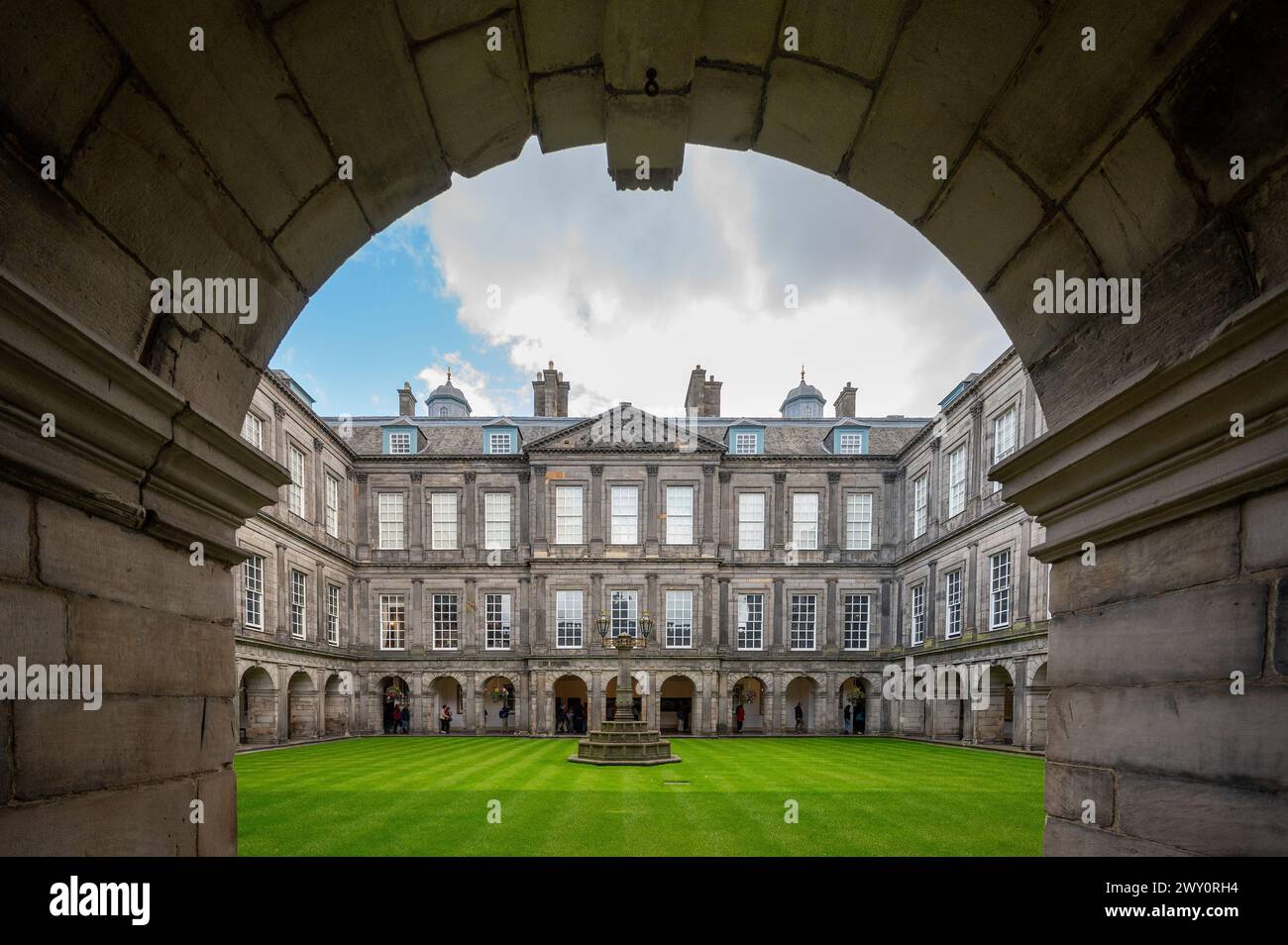 Interior courtyard of the Quadrangle of the Holyroodhouse, Royal Palace, Edinburgh, Scotland, UK Stock Photo