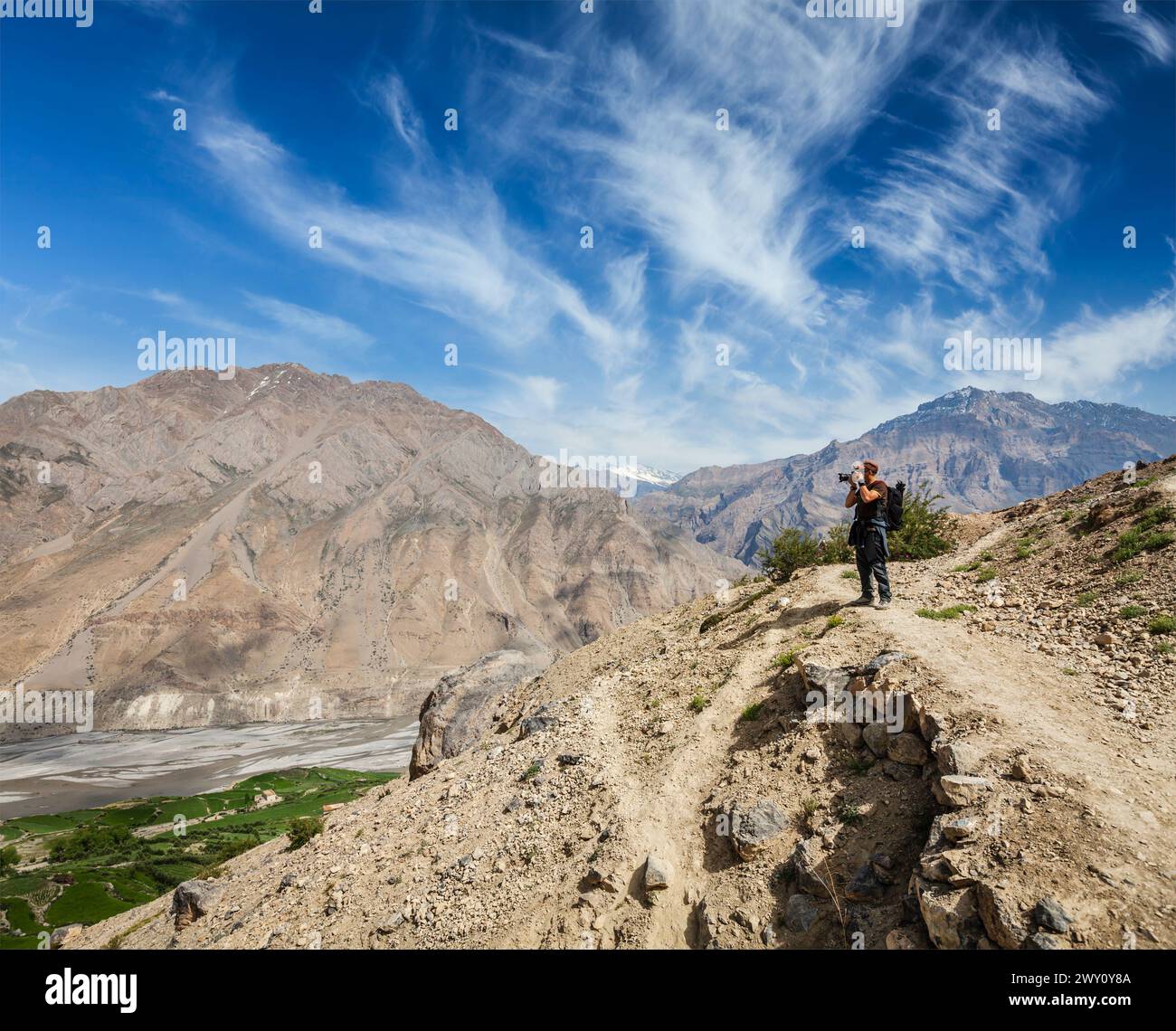 Himalayas photos hi-res stock photography and images - Alamy