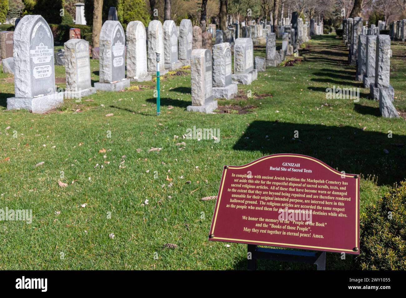 Ferndale, Michigan - Machpelah Cemetery, a Jewish cemetery in suburban Detroit. A section is reserved for the burial of worn or damaged sacred scrolls Stock Photo