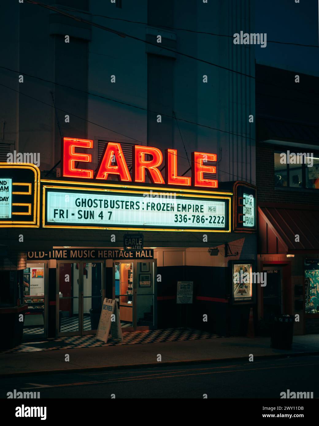 Earle Theatre vintage neon sign at night, Mount Airy, North Carolina Stock Photo