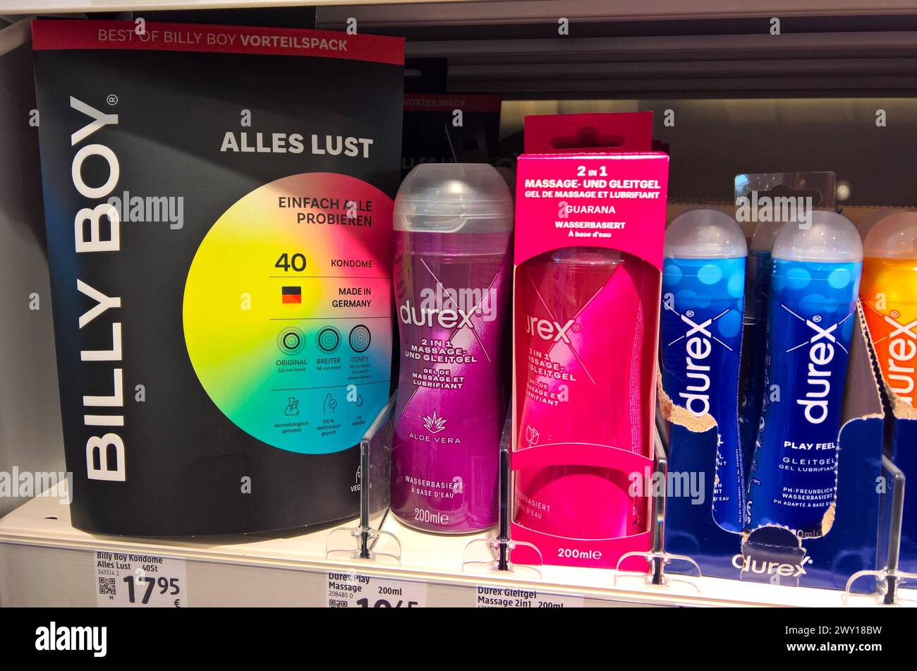 kondome und gleitgel Gleitcreme hi-res stock photography and images