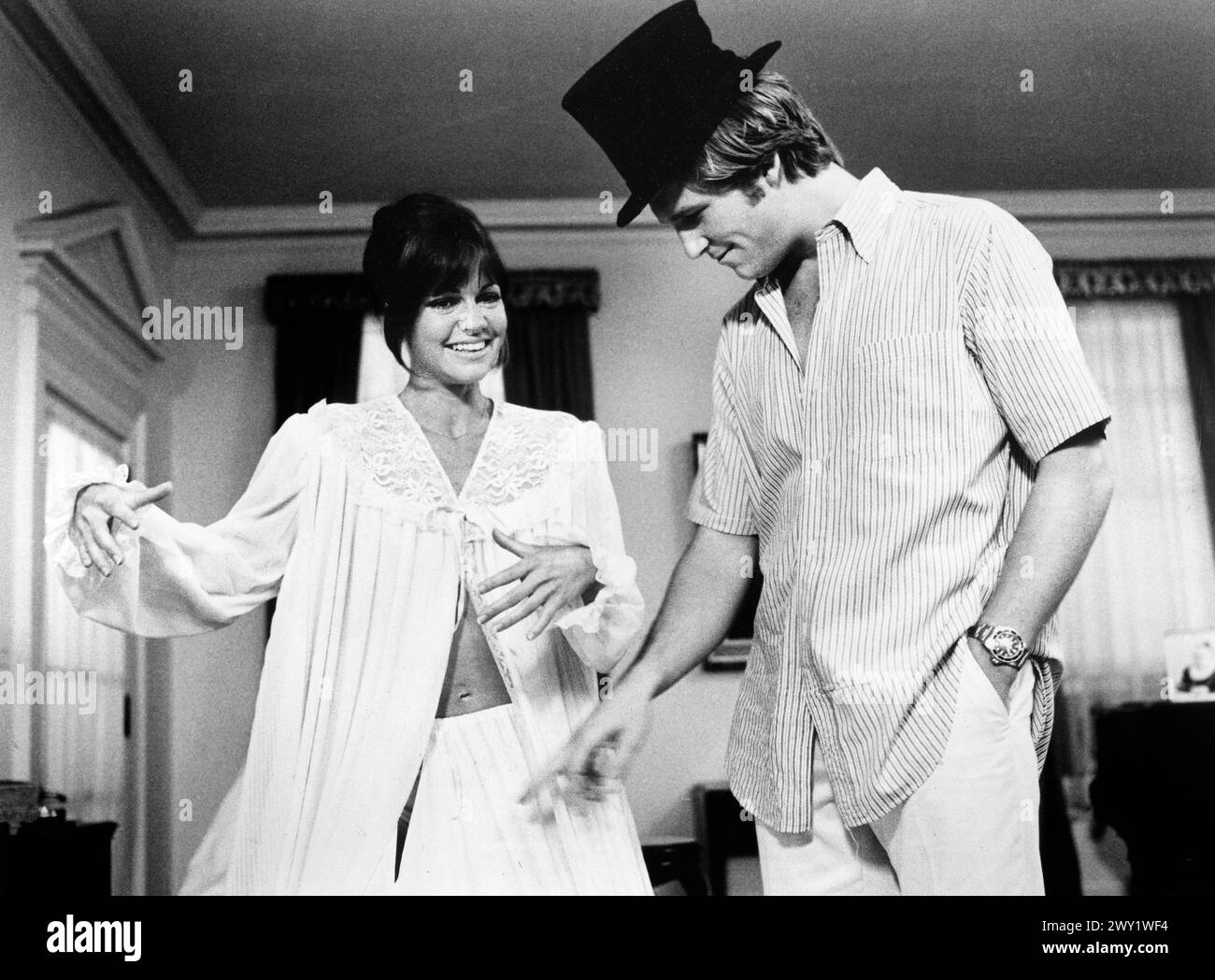 Sally Field, Jeff Bridges, on-set of the film, 'Stay Hungry', United Artists, 1976 Stock Photo