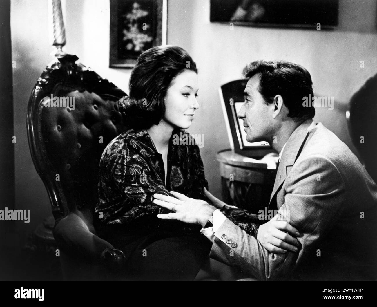 Ugo Tognazzi, Marina Vlady, on-set of the Italian film, 'The Conjugal Bed', Italian: Una Storia Moderna - L'ape Regina, Embassy Pictures, 1963 Stock Photo