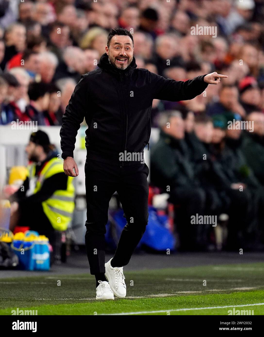 Brighton and Hove Albion manager Roberto De Zerbi during the Premier League match at the Gtech Community Stadium, London. Picture date: Wednesday April 3, 2024. Stock Photo