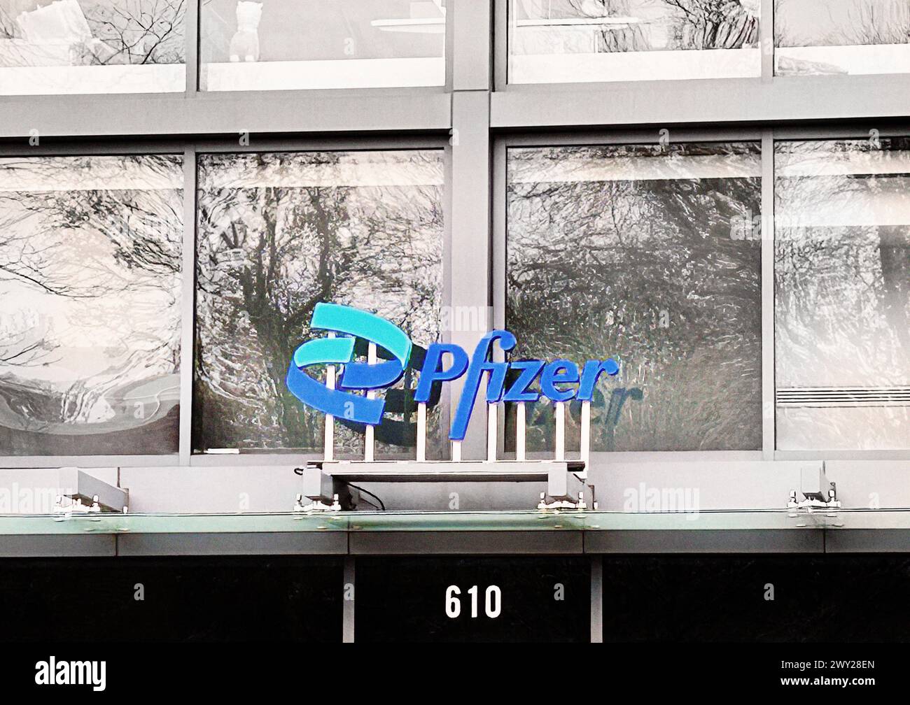 Pfizer corporate office building, exterior view, Cambridge, Massachusetts, USA Stock Photo