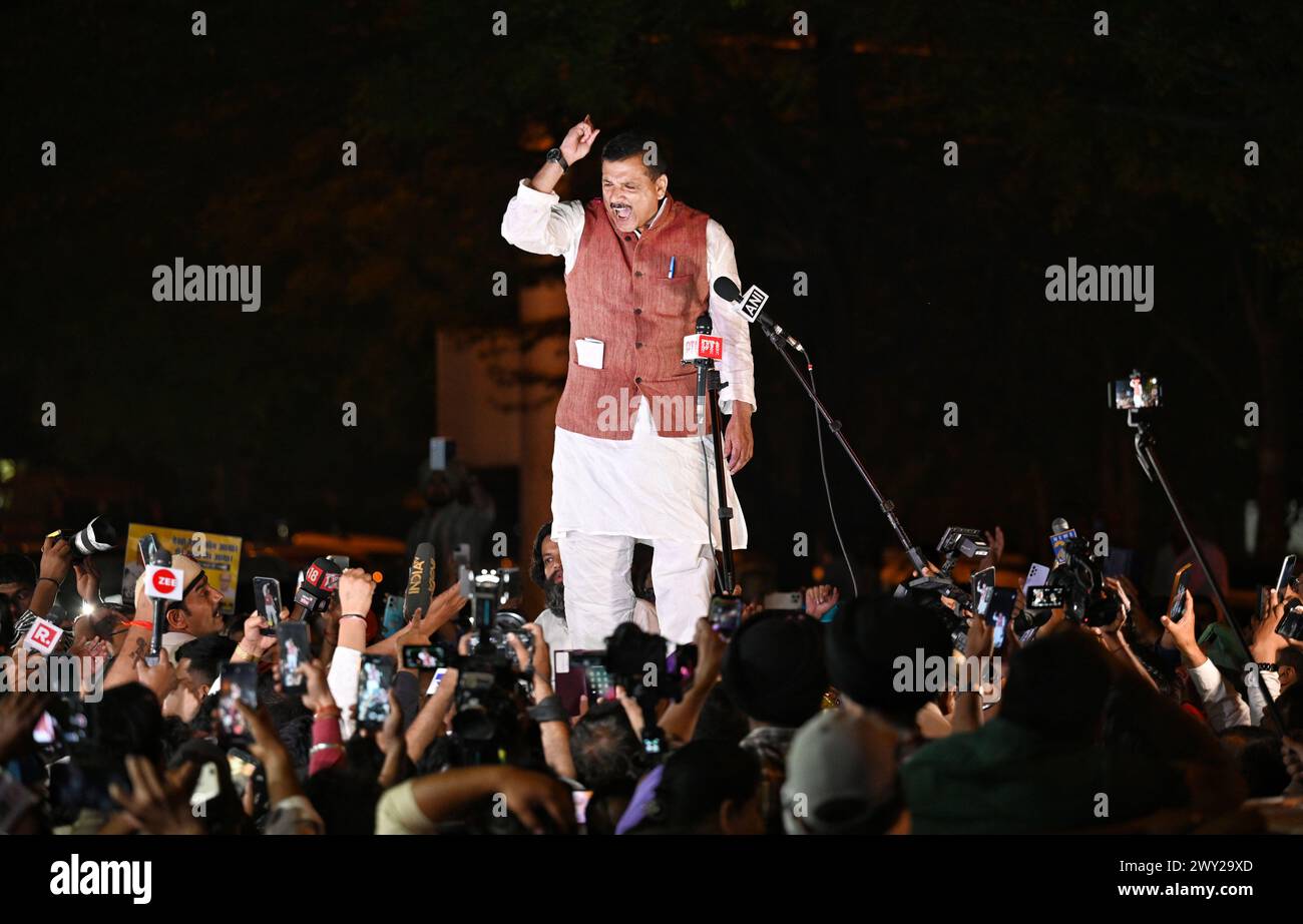 NEW DELHI, INDIA - APRIL 3: AAP MP Sanjay Singh waves to the crowd ...