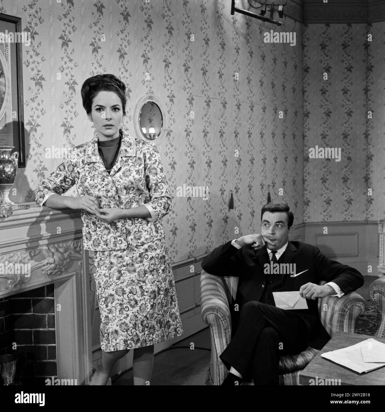 Hotel der toten Gäste, Spielfilm, Deutschland / Spanien 1965, Regie: Eberhard Itzenplitz, Darsteller: Karin Dor, Claus Biederstaedt Stock Photo
