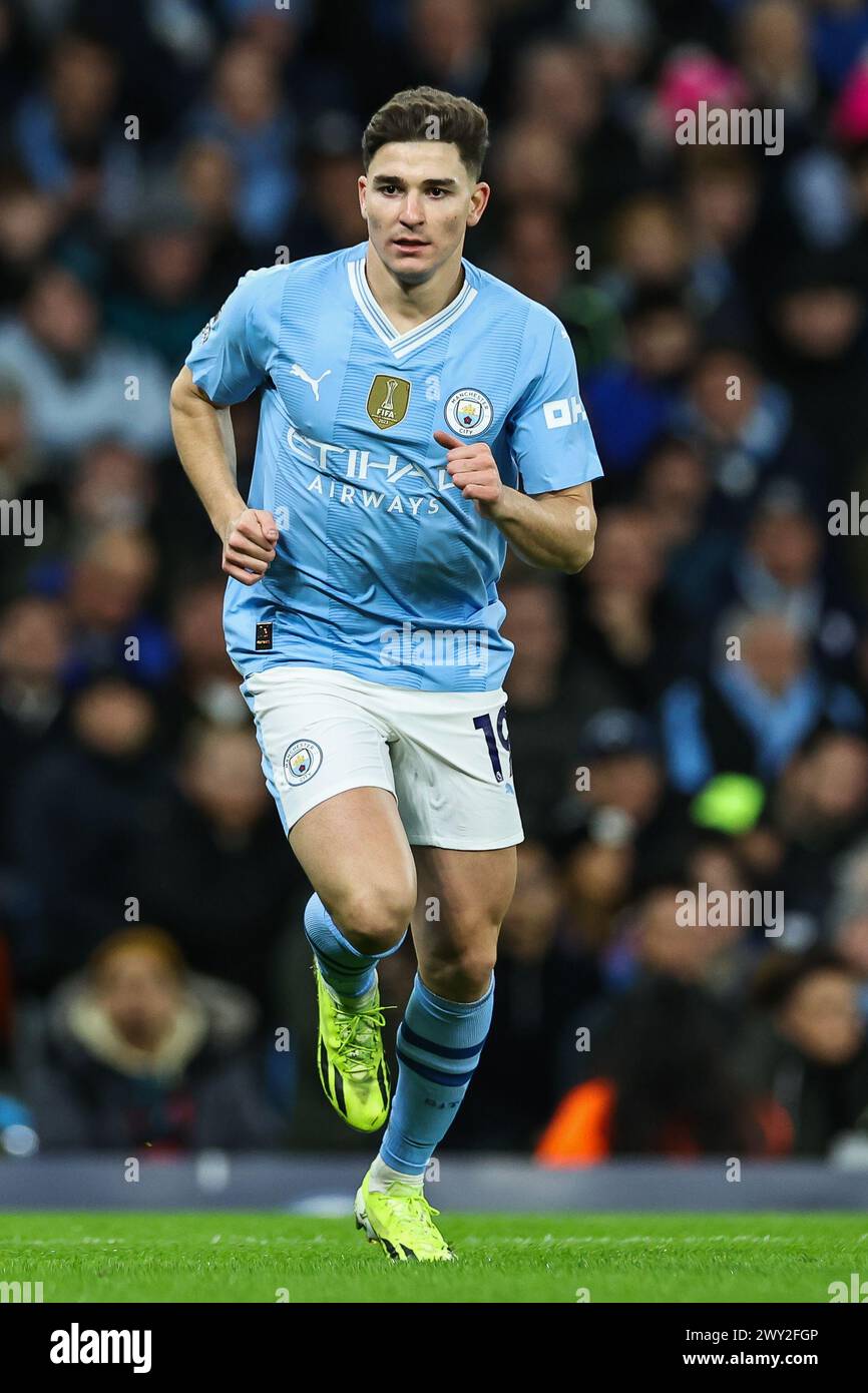 Julin lvarez Of Manchester City During The Premier League Match