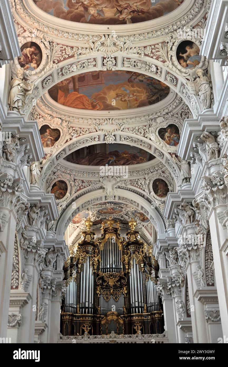 St Stephan Cathedral, Passau, View of the organ and ceiling frescoes inside a baroque church, St Stephan Cathedral, Passau, Bavaria, Germany Stock Photo