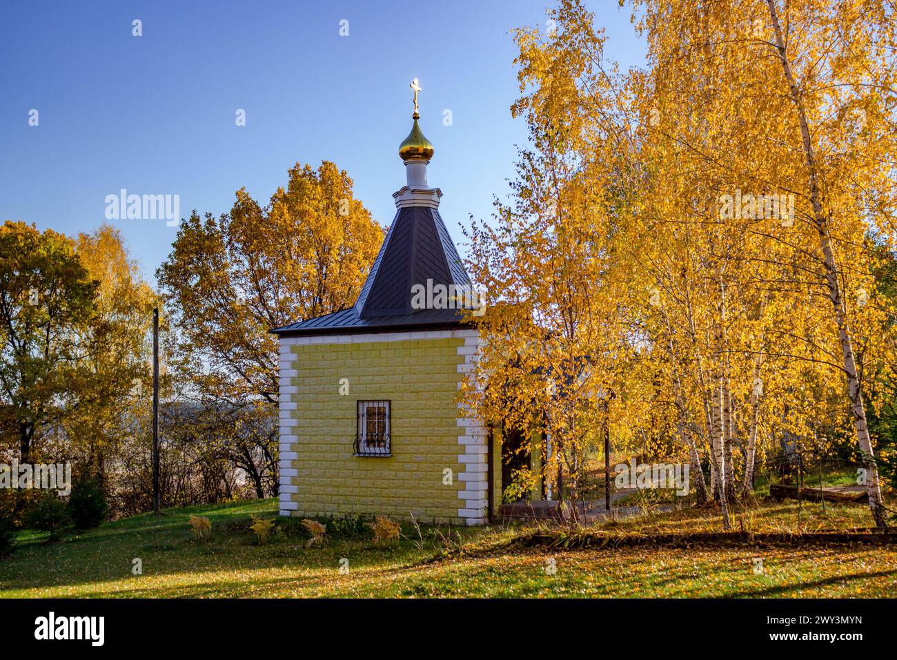 Orthodox chapel in Nikolaevka village, Borovskiy district, Kaluzhskiy region, Russia Stock Photo