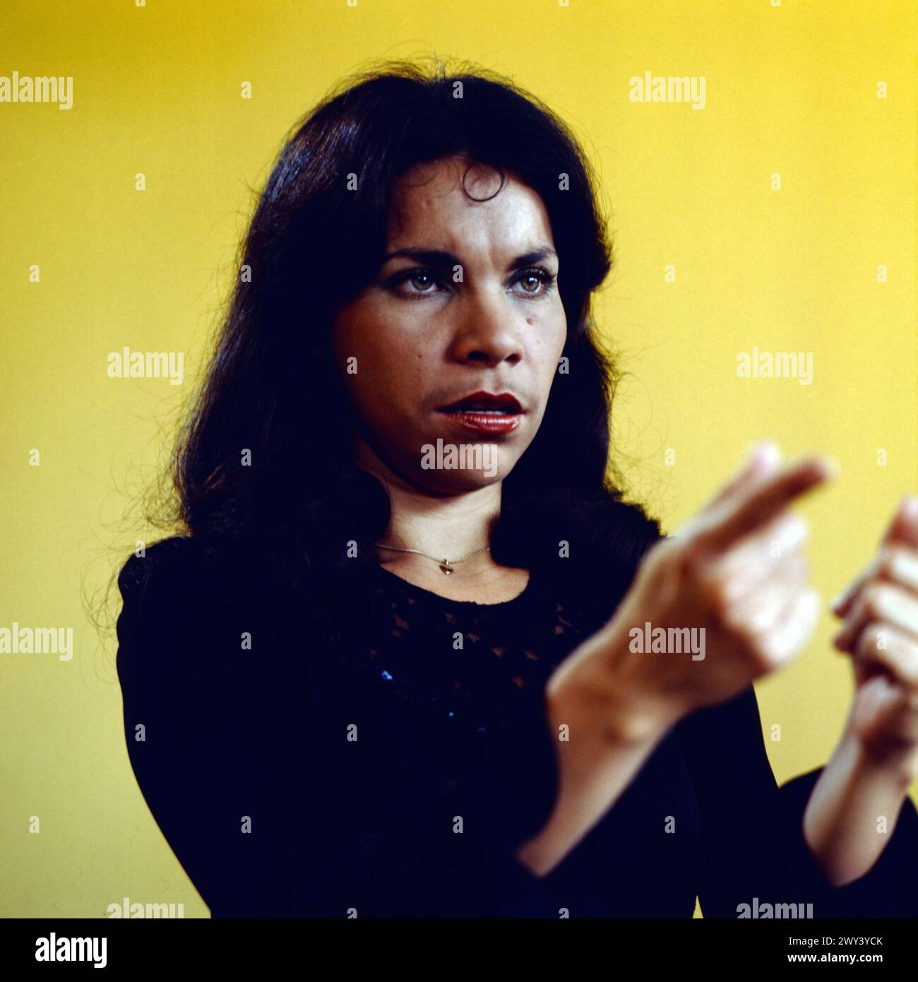 Olivia Molina, deutsch-mexikanische Folklore-Sängerin, Portrait, 1975 ...